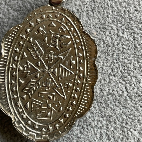 Western wear bolo tie and belt - Picture 5 of 6